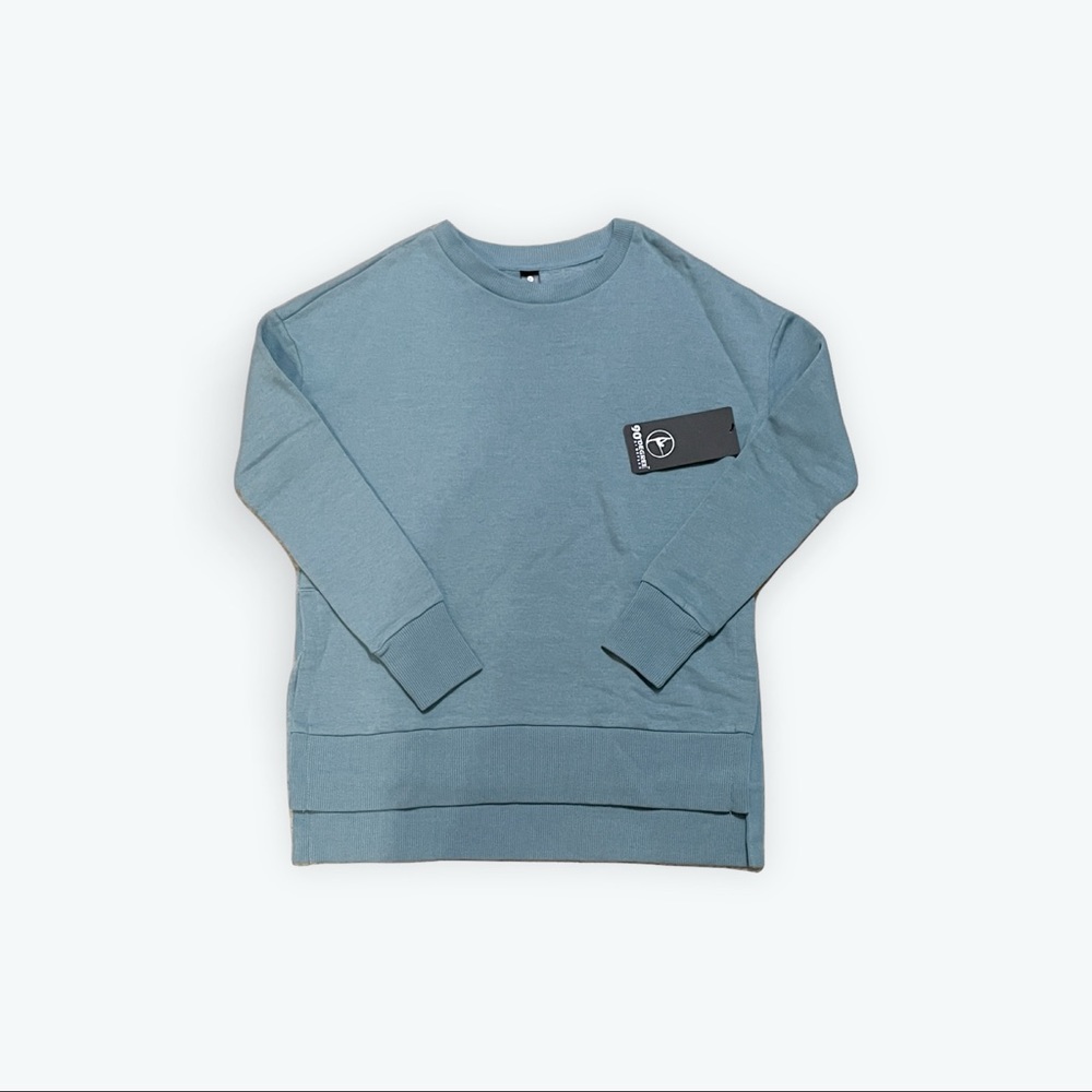NWT sweatshirt!!